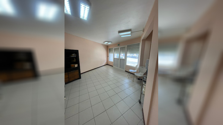 Ma-Cabane - Location Local commercial Cayenne, 110 m²