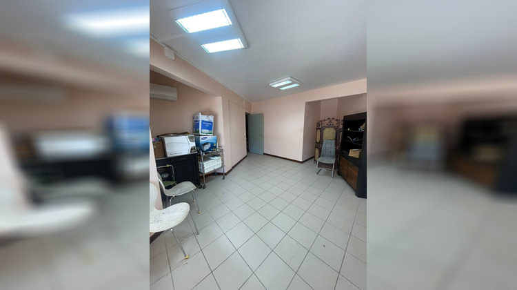 Ma-Cabane - Location Local commercial Cayenne, 110 m²