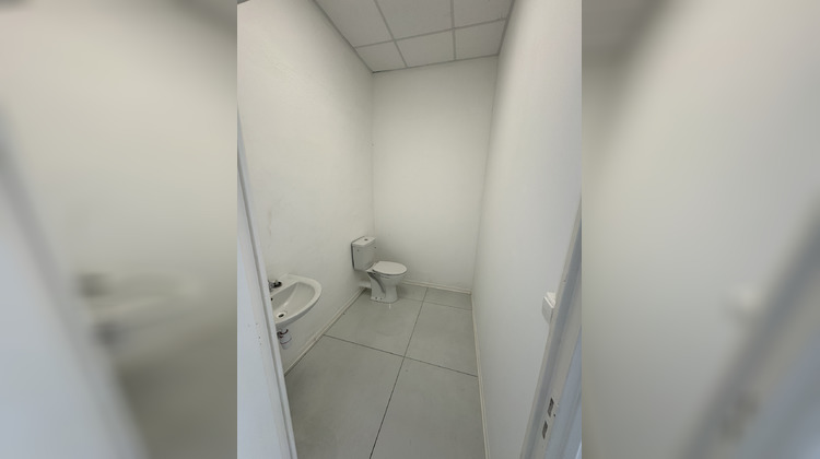 Ma-Cabane - Location Local commercial Cayenne, 62 m²