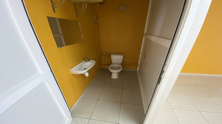 Ma-Cabane - Location Local commercial Cayenne, 83 m²