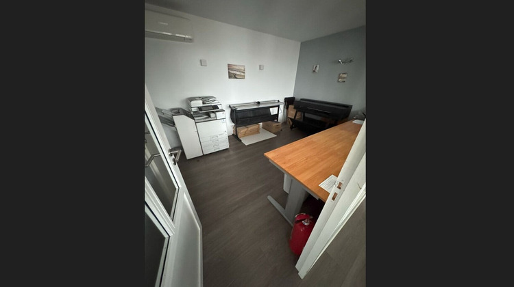 Ma-Cabane - Location Local commercial CENON, 83 m²
