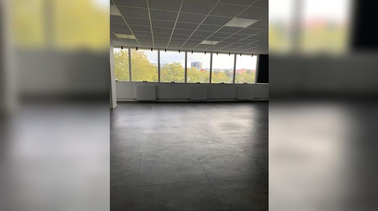 Ma-Cabane - Location Local commercial Cergy, 143 m²