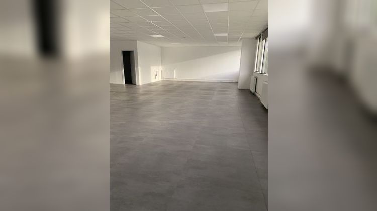 Ma-Cabane - Location Local commercial Cergy, 119 m²