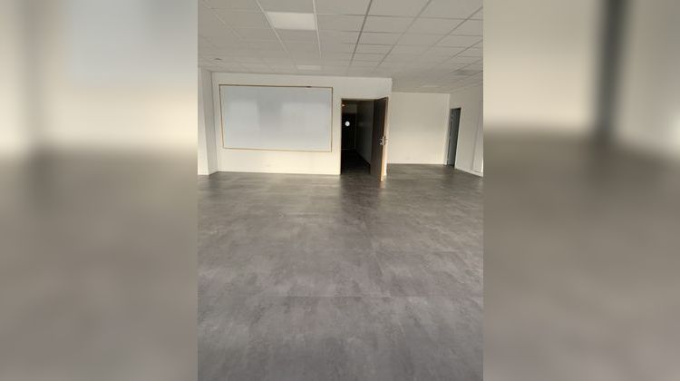 Ma-Cabane - Location Local commercial Cergy, 119 m²