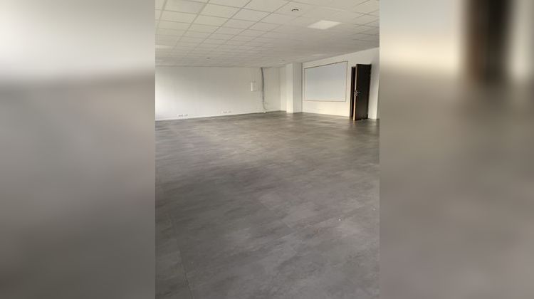 Ma-Cabane - Location Local commercial Cergy, 119 m²