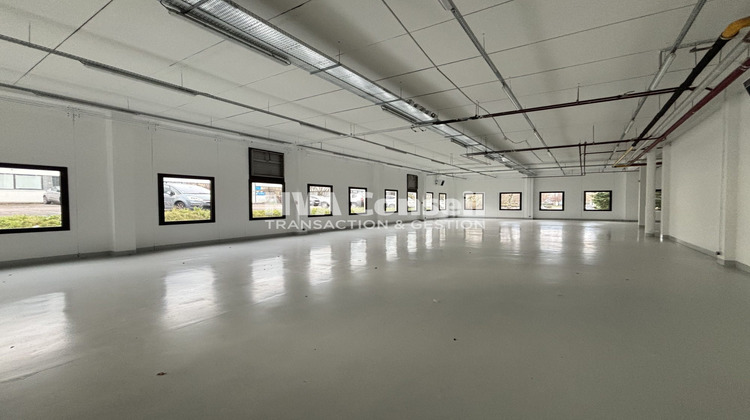 Ma-Cabane - Location Local commercial Cergy, 597 m²