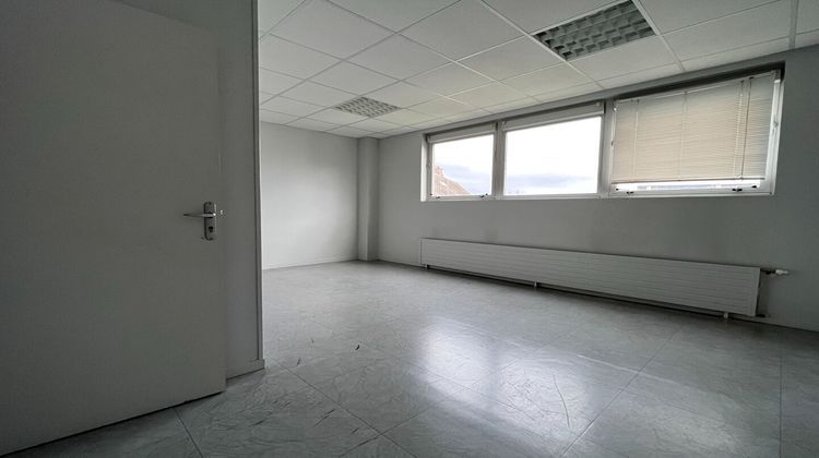 Ma-Cabane - Location Local commercial CESSON-SEVIGNE, 58 m²