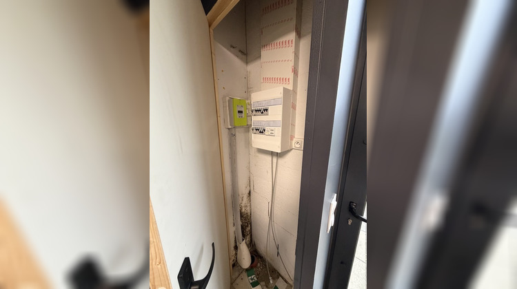 Ma-Cabane - Location Local commercial Cestas, 90 m²