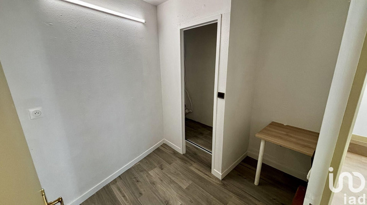 Ma-Cabane - Location Local commercial Châlons-en-Champagne, 51 m²