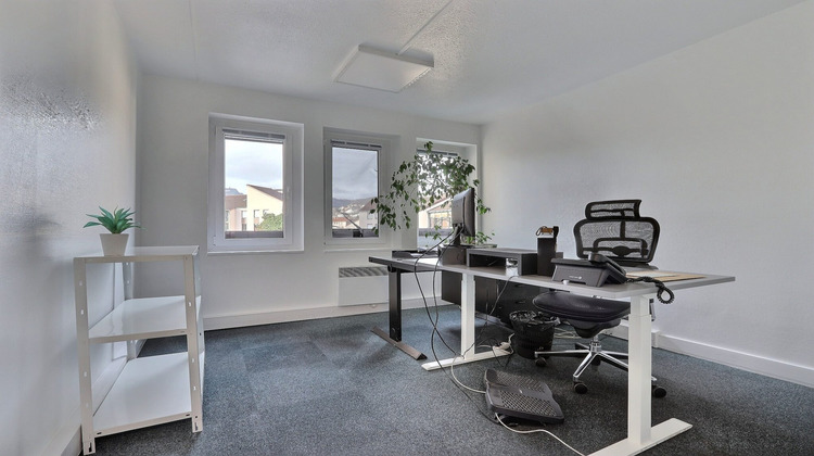 Ma-Cabane - Location Local commercial Chamalières, 403 m²