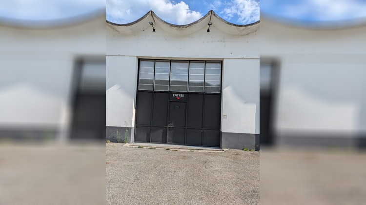 Ma-Cabane - Location Local commercial CHAMBERY, 135 m²