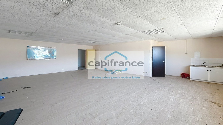 Ma-Cabane - Location Local commercial CHAMBERY, 200 m²