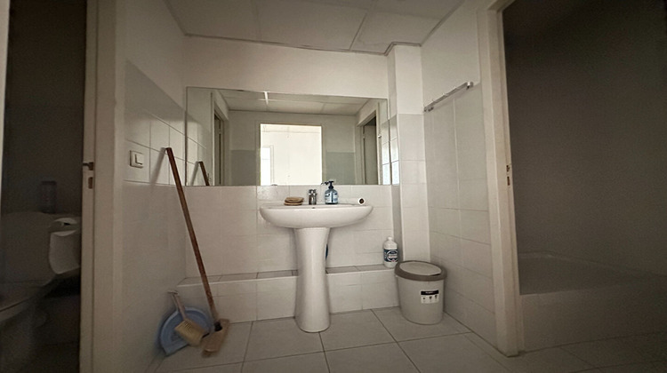Ma-Cabane - Location Local commercial CHAMBERY, 93 m²