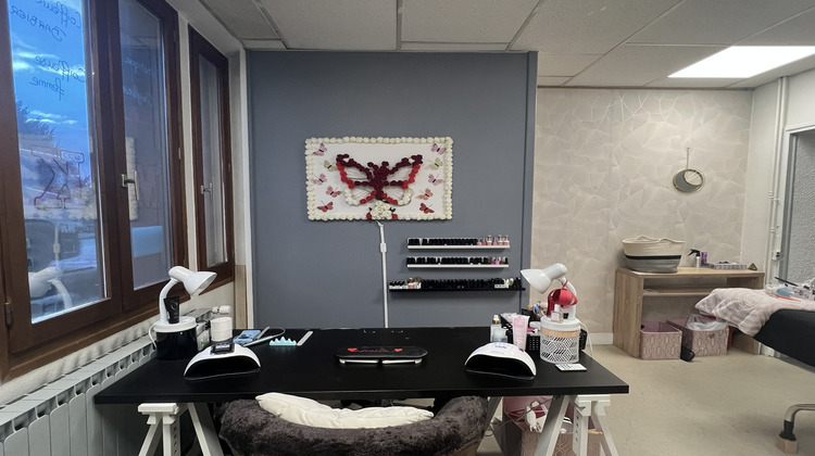 Ma-Cabane - Location Local commercial Chamousset, 25 m²