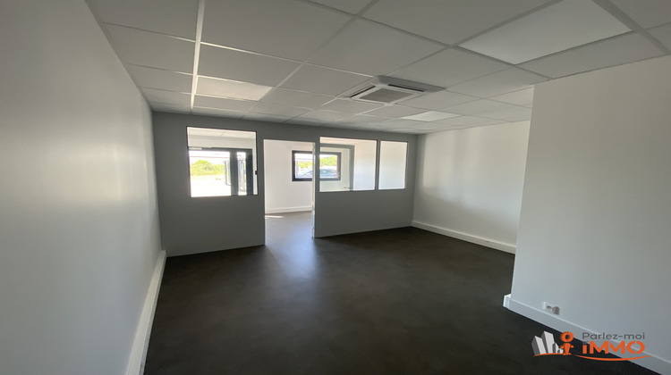 Ma-Cabane - Location Local commercial Champdieu, 245 m²