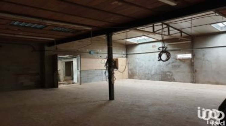 Ma-Cabane - Location Local commercial Champigny sur Marne, 190 m²