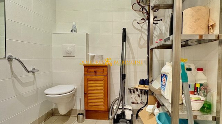 Ma-Cabane - Location Local commercial Champniers, 154 m²