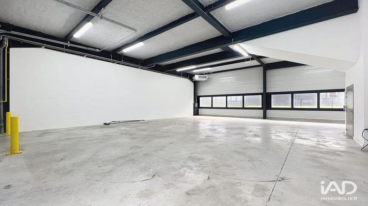 Ma-Cabane - Location Local commercial Chanteloup-en-Brie, 270 m²