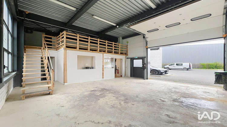 Ma-Cabane - Location Local commercial Chanteloup-en-Brie, 102 m²