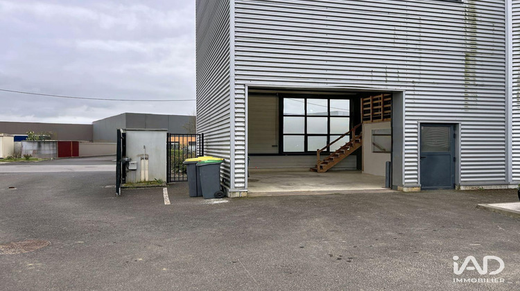 Ma-Cabane - Location Local commercial Chanteloup-en-Brie, 102 m²