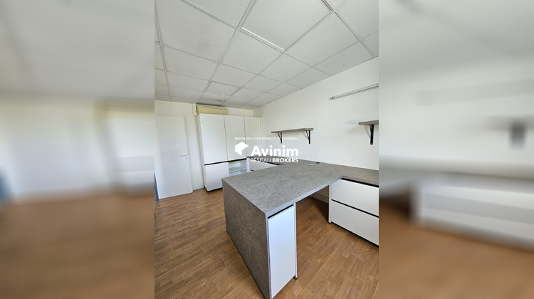 Ma-Cabane - Location Local commercial Chantepie, 100 m²