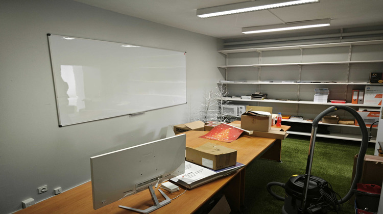 Ma-Cabane - Location Local commercial Chantilly, 121 m²