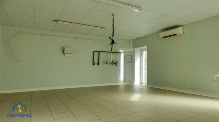 Ma-Cabane - Location Local commercial Chantonnay, 100 m²
