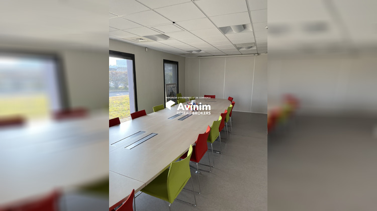 Ma-Cabane - Location Local commercial Chaponost, 1352 m²