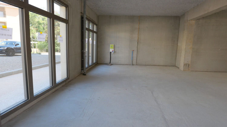 Ma-Cabane - Location Local commercial Chaponost, 92 m²