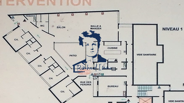 Ma-Cabane - Location Local commercial Charleville-Mézières, 400 m²