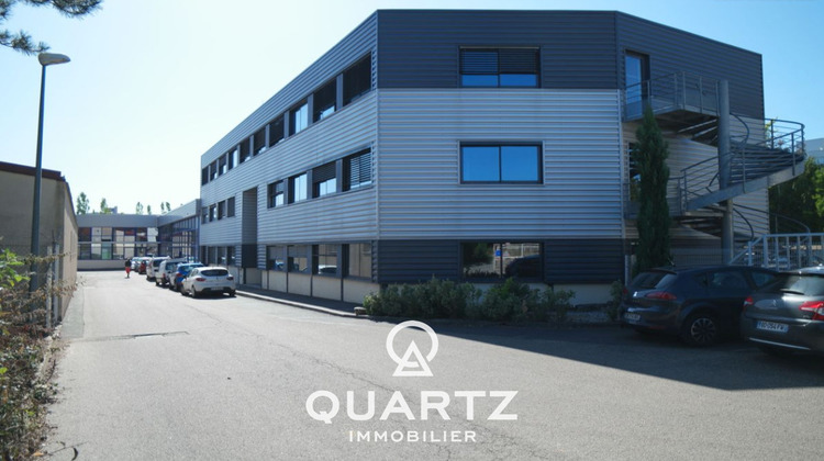 Ma-Cabane - Location Local commercial CHARNAY-LES-MACON, 220 m²