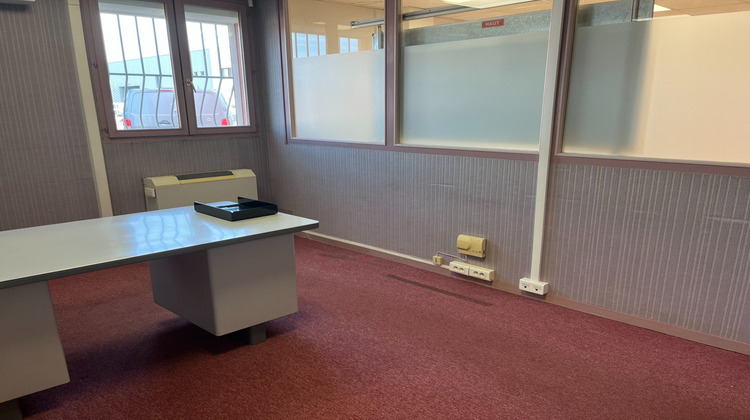 Ma-Cabane - Location Local commercial Chassieu, 20 m²