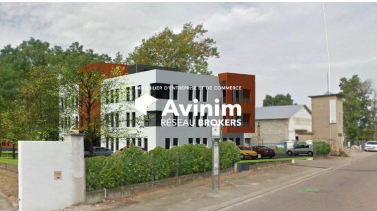 Ma-Cabane - Location Local commercial Chassieu, 380 m²