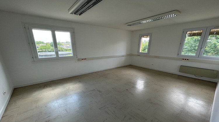 Ma-Cabane - Location Local commercial CHATEAU-GONTIER, 32 m²
