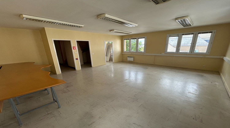 Ma-Cabane - Location Local commercial CHATEAU-GONTIER, 72 m²