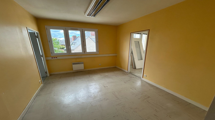 Ma-Cabane - Location Local commercial CHATEAU-GONTIER, 72 m²
