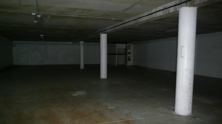 Ma-Cabane - Location Local commercial CHATEAUBERNARD, 194 m²