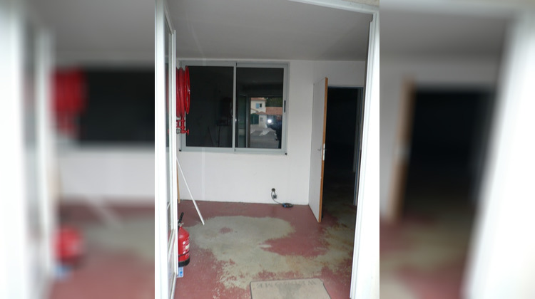 Ma-Cabane - Location Local commercial CHATEAUBERNARD, 194 m²