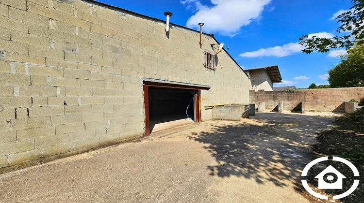 Ma-Cabane - Location Local commercial Châteaubernard, 216 m²