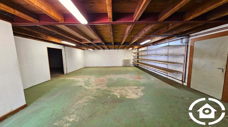 Ma-Cabane - Location Local commercial Châteaubernard, 235 m²