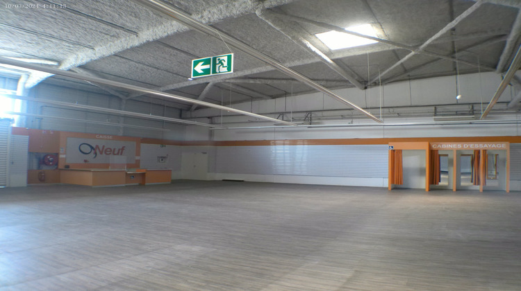 Ma-Cabane - Location Local commercial CHATEAUBERNARD, 1205 m²