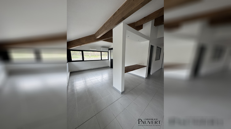 Ma-Cabane - Location Local commercial Châteauneuf-Grasse, 107 m²