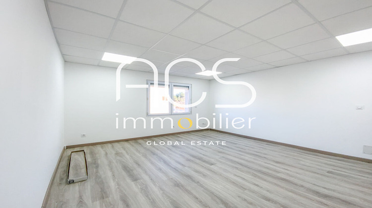 Ma-Cabane - Location Local commercial CHATEAUNEUF-LES-MARTIGUES, 82 m²
