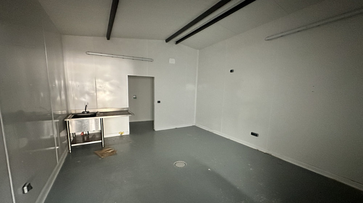 Ma-Cabane - Location Local commercial Châteauroux, 77 m²