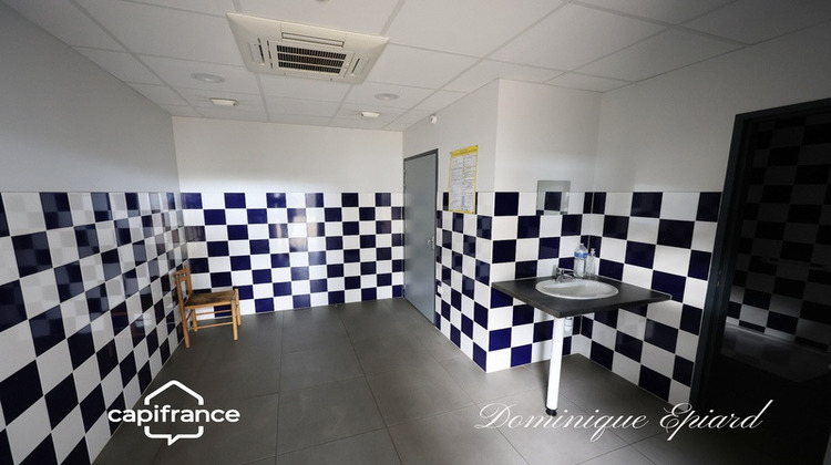 Ma-Cabane - Location Local commercial CHATELLERAULT, 740 m²