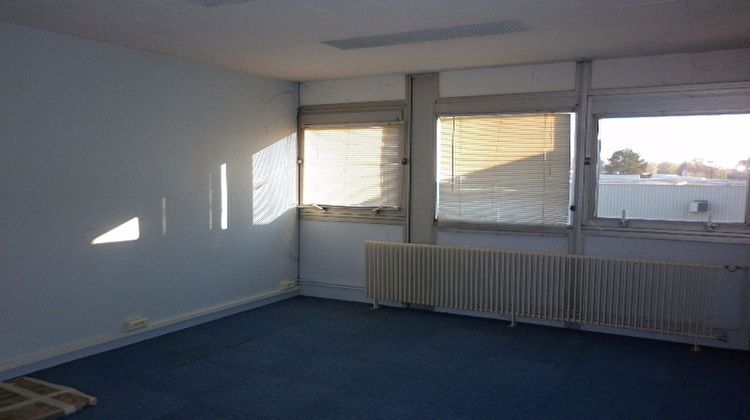 Ma-Cabane - Location Local commercial CHATENOY-LE-ROYAL, 60 m²