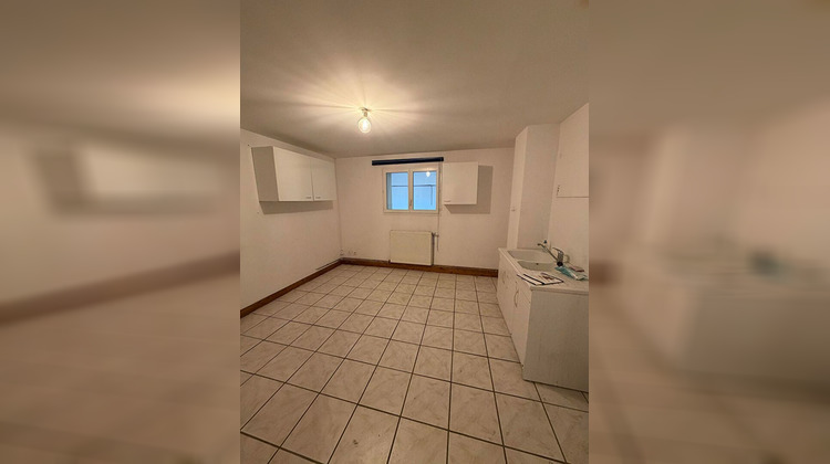 Ma-Cabane - Location Local commercial CHATENOY-LE-ROYAL, 300 m²