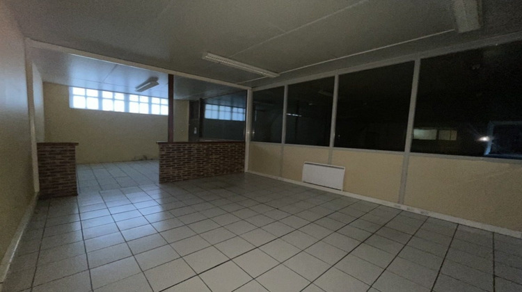 Ma-Cabane - Location Local commercial Chauny, 629 m²