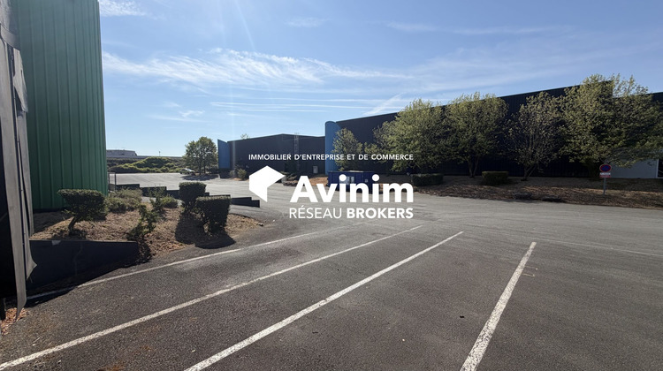 Ma-Cabane - Location Local commercial Chauray, 1275 m²