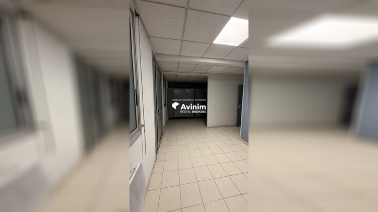Ma-Cabane - Location Local commercial Chauray, 462 m²